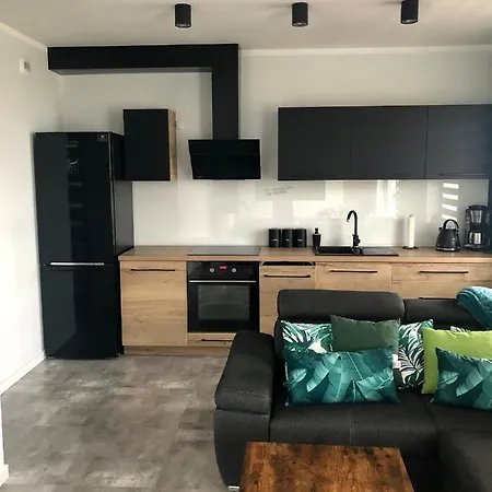 Happiness 耶莱尼亚古拉