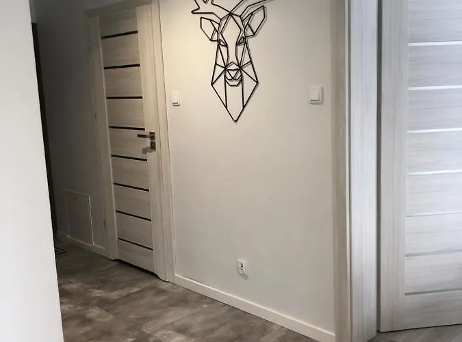 Happiness 옐레니아구라